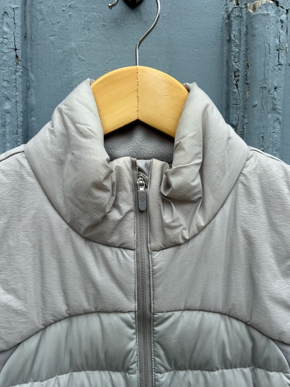Lululemon Chrome Down for it all vest, size 8 - Picture 8 of 15
